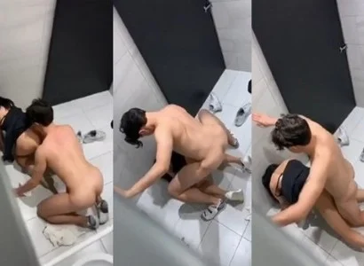 Cặp đôi trong nhà vệ sinh bị bắt gặp đang quan hệ trong WC